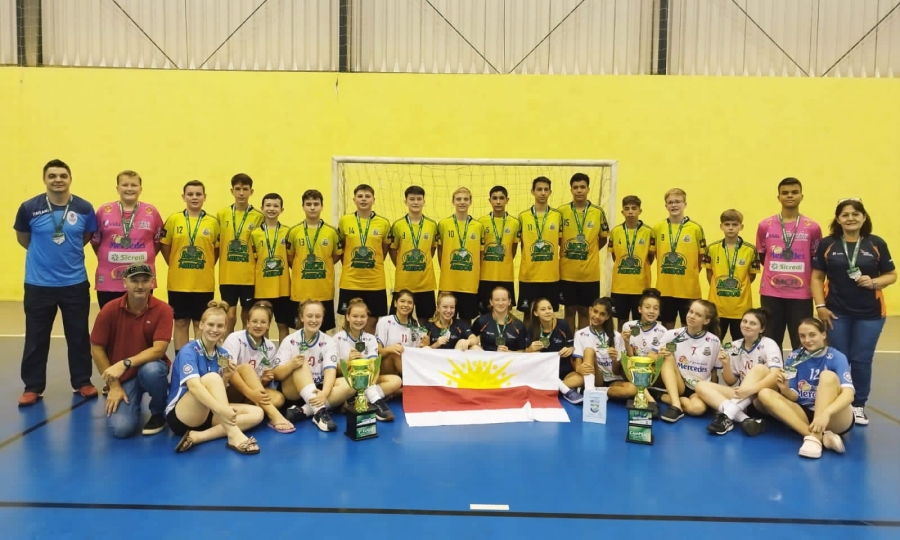 Mercedes conquista título da 3ª Copa Oeste de Handebol Sub-14 - Município  de Mercedes - PR