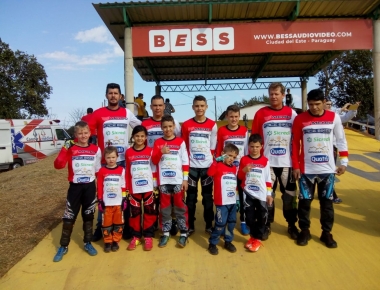 Equipe de Bicicross Mercedes conquista quatro títulos na 2ª etapa do Campeonato Paranaense 