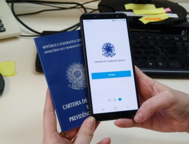 Setor de Identificação de Mercedes orienta sobre Carteira de Trabalho Digital