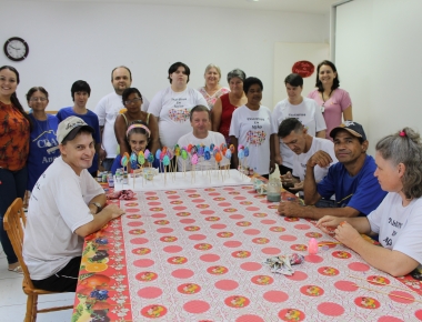 Projeto pretende retomar a tradição da pintura de casquinhas de ovos em Mercedes