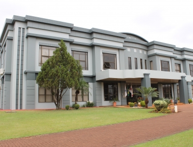 Comércio de Mercedes continuará funcionando com restrições 