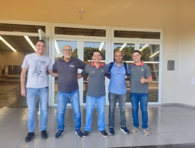 Chefe da Regional de Esportes faz visita à Mercedes