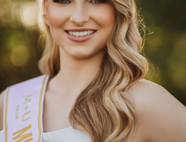 Miss Mercedes, Gabriela Genz, irá concorrer ao Miss Universo Paraná no dia 1º de Abril