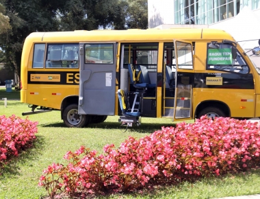 Transporte escolar recebe novo ônibus