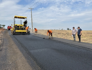 Recapeamento asfáltico da estrada Mercedes/Guaçu deve ser concluído nesta semana