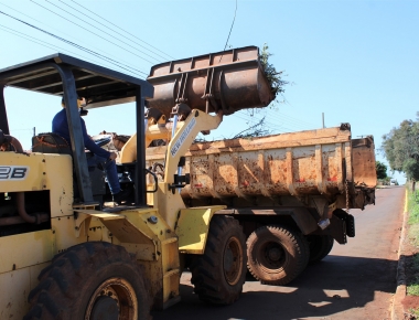 Mercedenses que precisam descartar lixos e entulhos devem agendar um carretão para a recolha na prefeitura