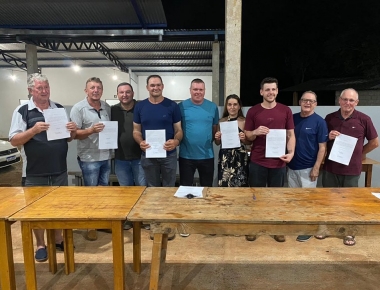 Suinucultores de Mercedes recebem R$ 55 mil para a compra de sêmen