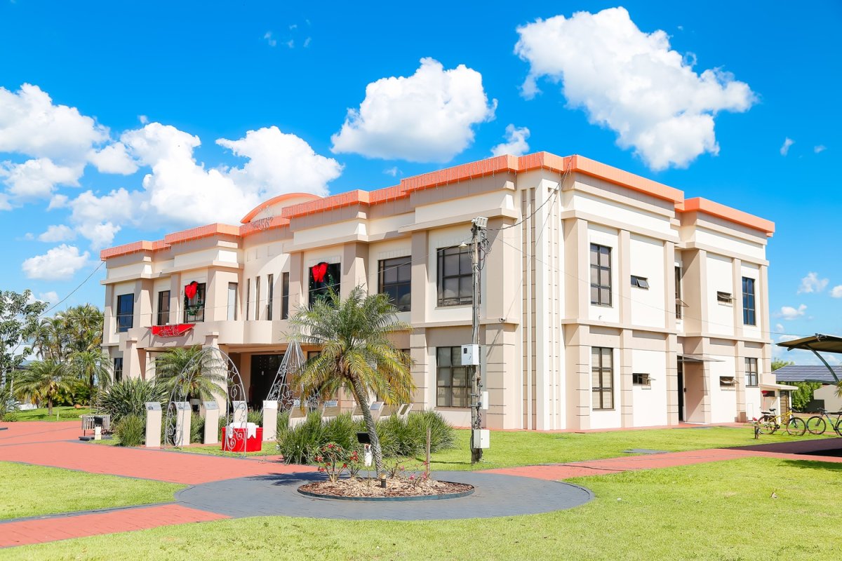 Universitários devem atualizar o Auxílio Transporte e o Crédito Educativo para 2026