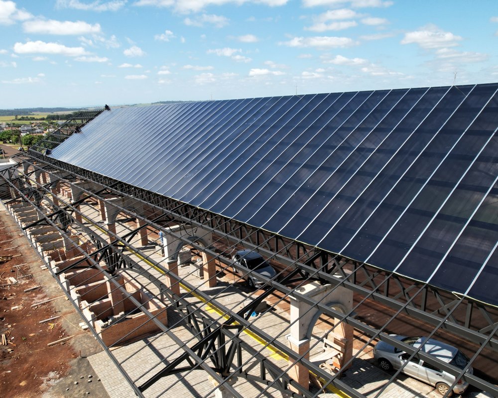 Com mais de 70% concluída, Rua Coberta avança para fase final