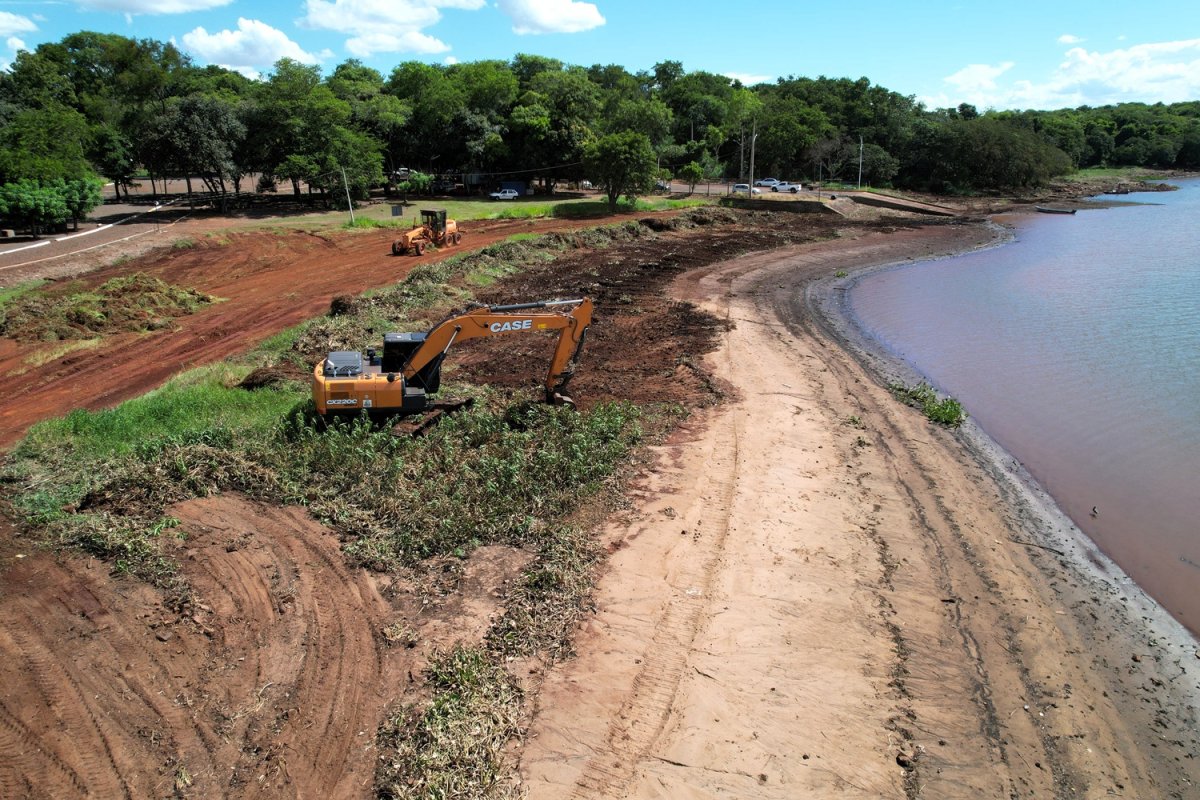 Prefeitura aproveita baixa do Lago para promover melhorias no Guaçu