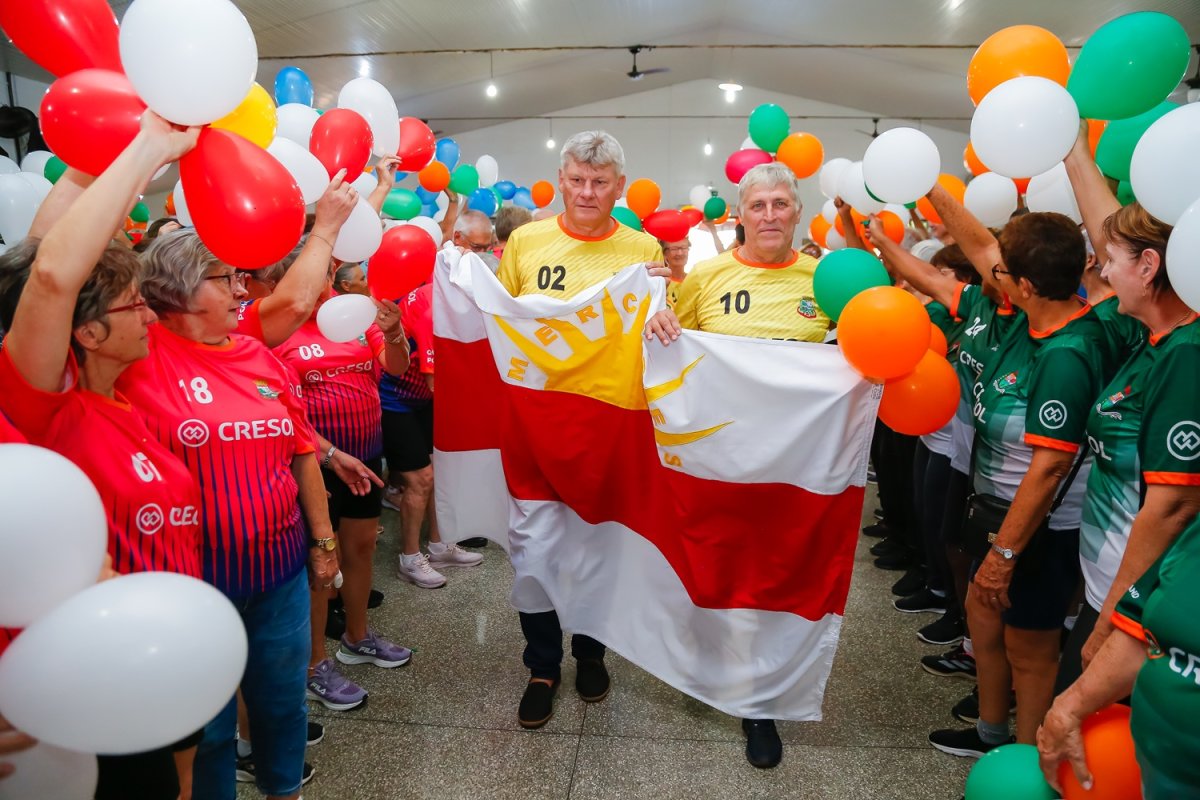 Mercedes abre a Liga Cresol de Voleibol Gigante com integração e valorização da melhor idade