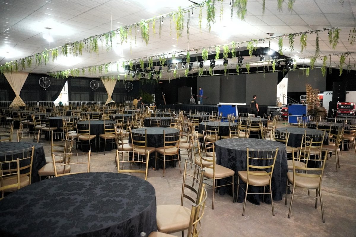 Preparativos intensos para o Miss Mercedes com Banda Buana