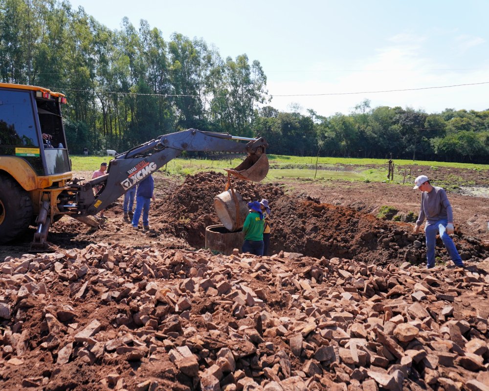 Mais uma nascente é recuperada