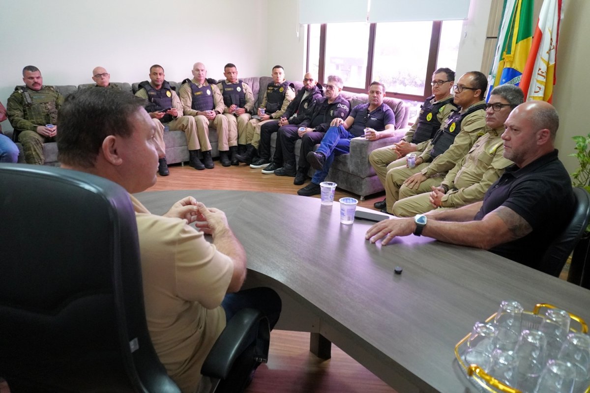 Cúpula da Segurança Pública do Paraná se reúne com o Prefeito de Mercedes